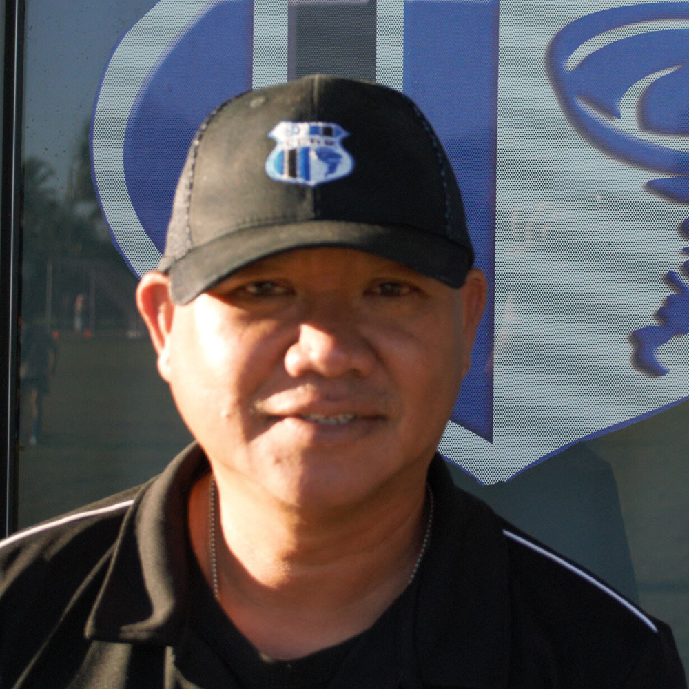 Coach Oui Hunter